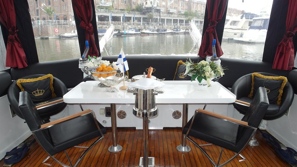 Maria Callas Yachthotel Ротердам Екстериор снимка